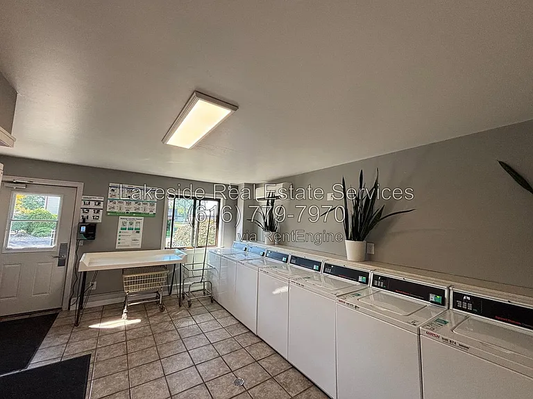 Hamilton Park Apartments — Photo 21