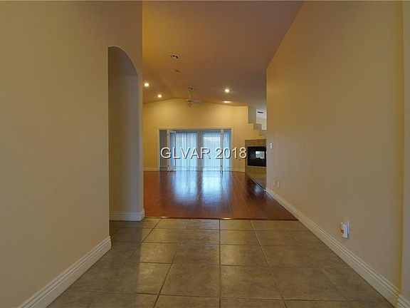 4th image of 3521 Majestic Sand Ave