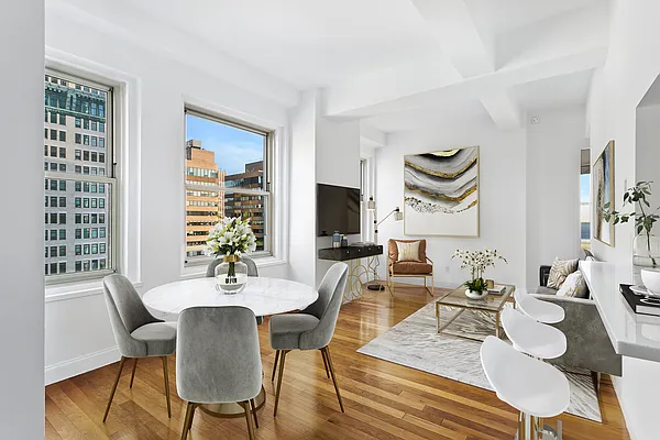 Sold by Compass | media 21