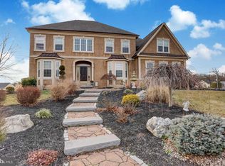 5034 Peach Blossom Dr, Douglassville, PA 19518