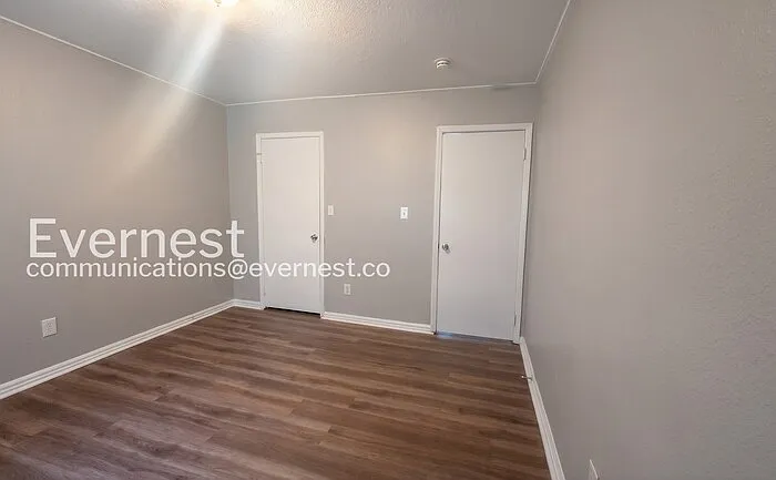 1216 Woodland Ave SW — Photo 10