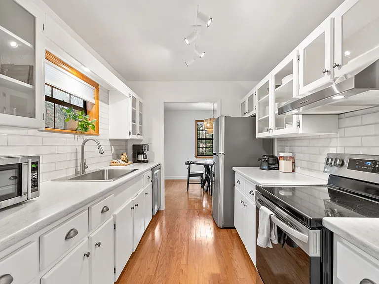 26 One Bluff Ln — Photo 5