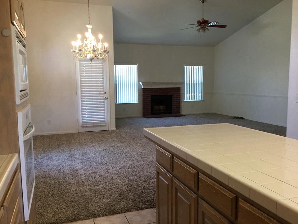 1st image of 8842 N Winery Ave
