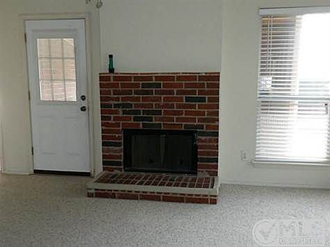 2nd image of 819 Greenridge Dr