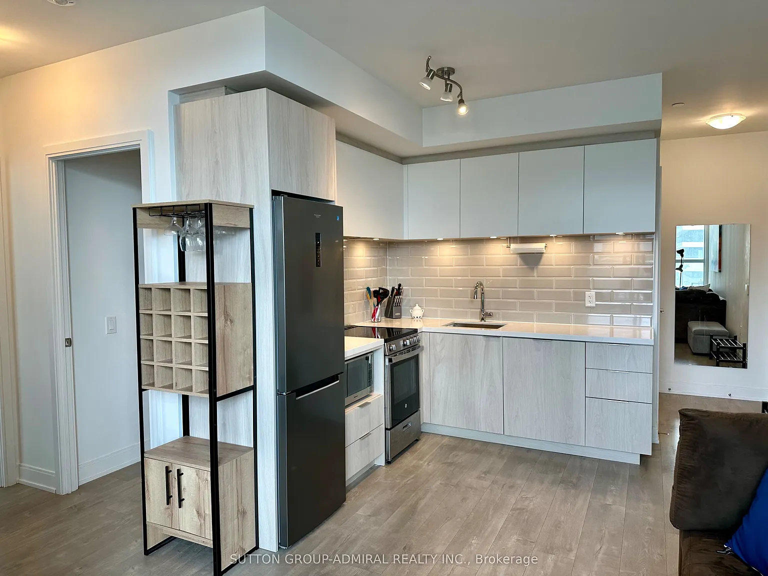 2 bed, $2,600 — Photo 4