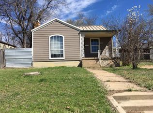 2517 McKenzie St, Fort Worth, TX 76105