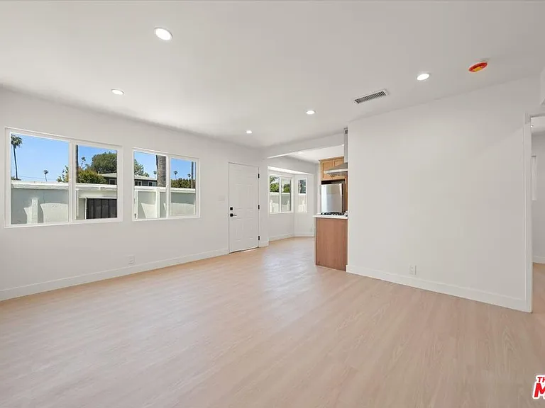 702 Washington Blvd #702 — Photo 17