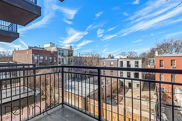 Rented by Rennit Inc.