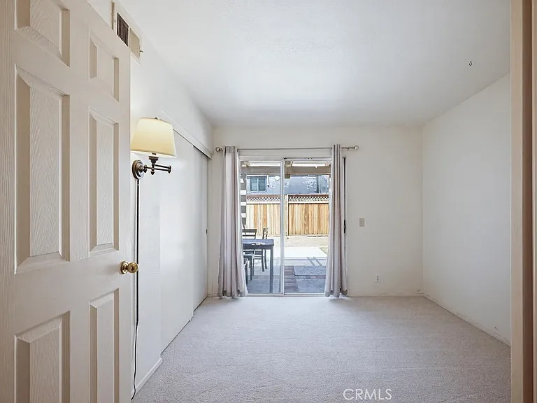 3731 Columbia Cir — Photo 18