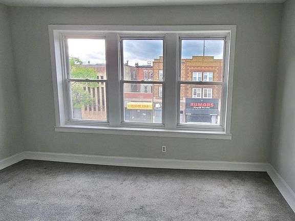 4th image of 4939 N Broad St Floor 3