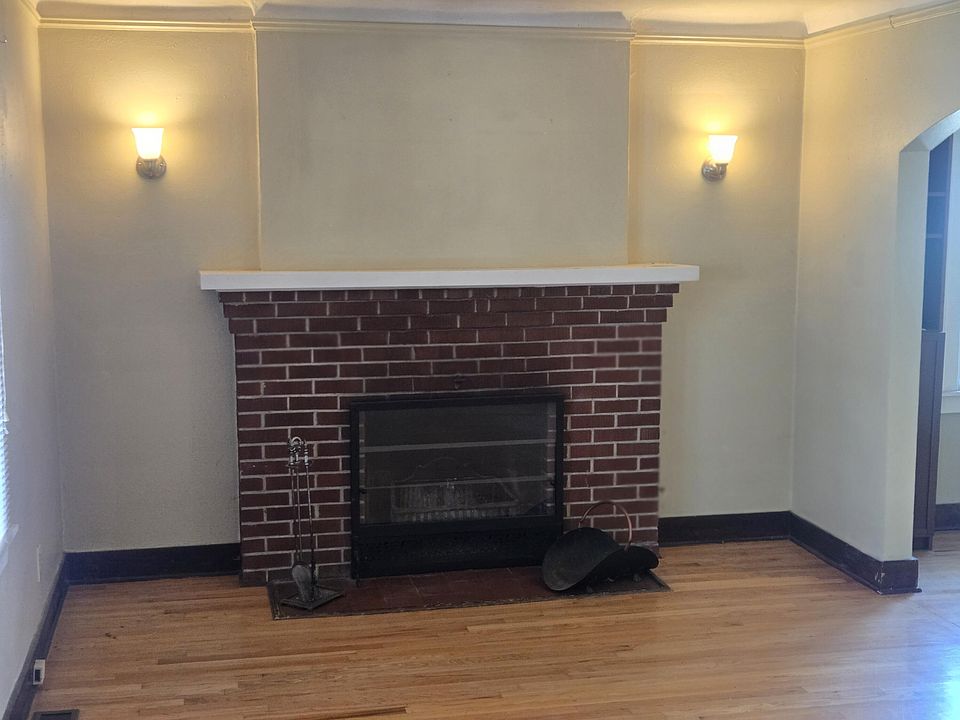 928 Maplegrove Ave, photo 7