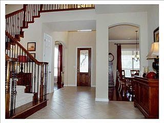 4th image of 141 Littleton Dr