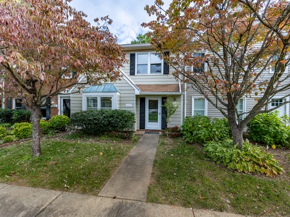 1480 Minor Ridge Ct, Charlottesville, VA 22901