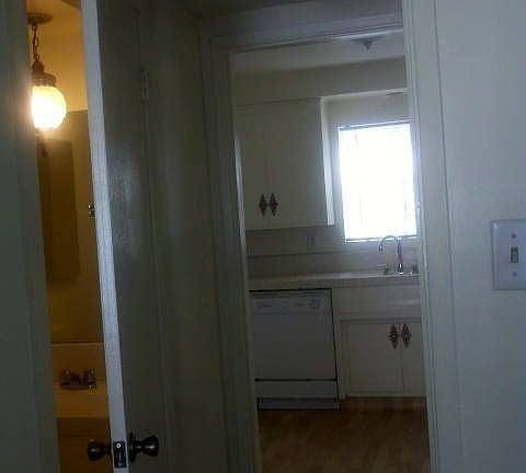 5th image of 743 Arcadia Ave Unit 5