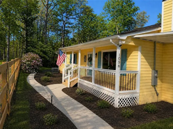 1056 Overlook Dr, Dawsonville, GA 30534