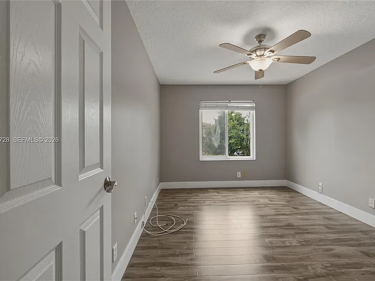 5285 NW 112th Ter — Photo 24