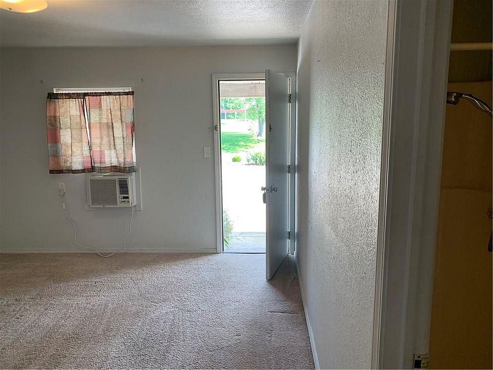 2nd image of 269 E Pickens Rd APT 3