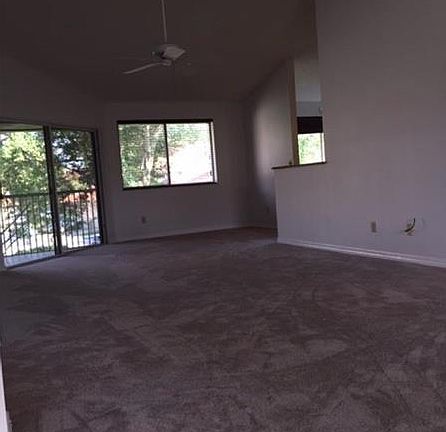 4th image of 984 NW 92nd Ter #984