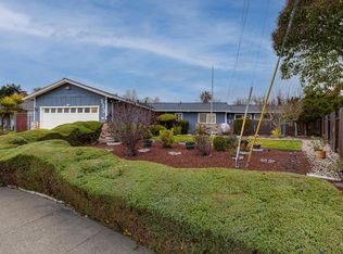 533 Albert Way, Petaluma, CA 94954