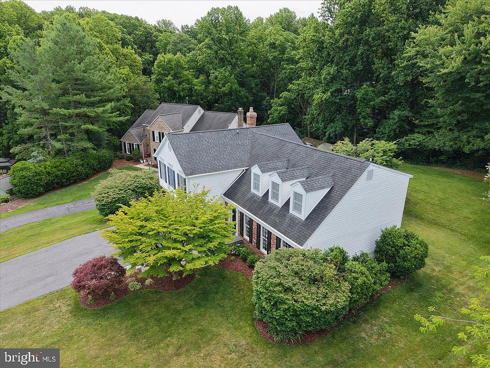 1st image of 9 Kings Valley Ct