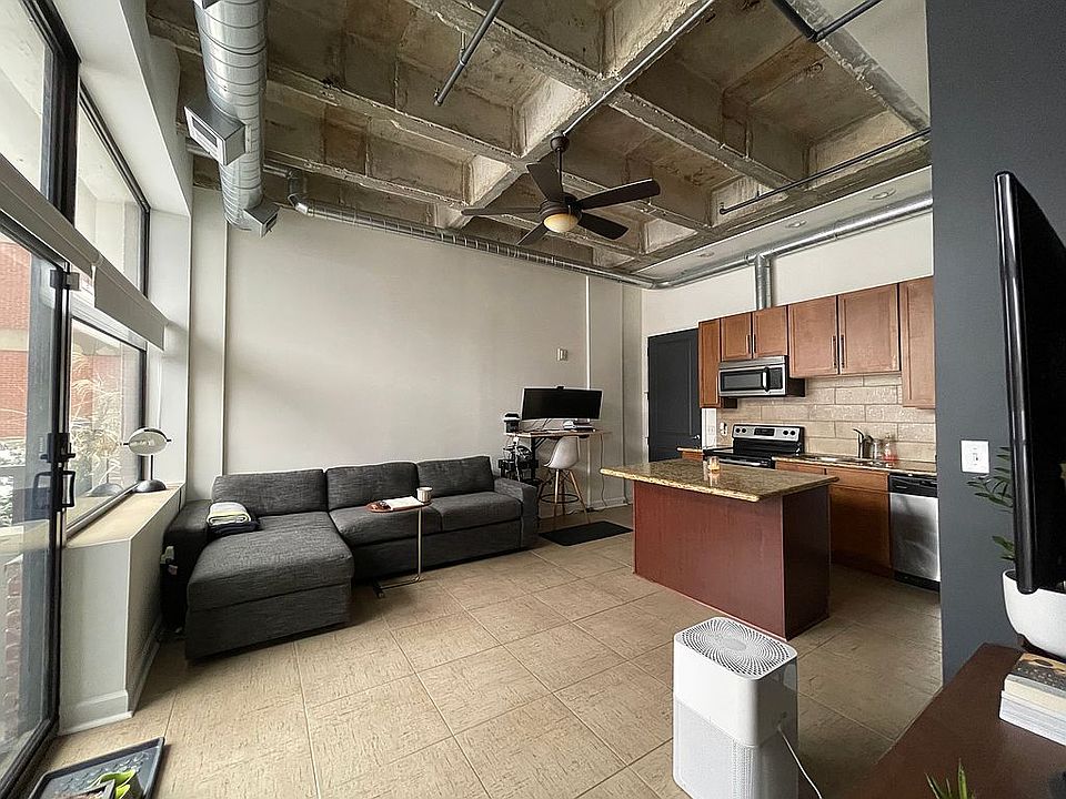 12' Ceilings
