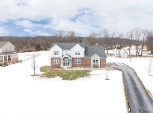 7676 Fox Trace Rd, Dexter, MI 48130