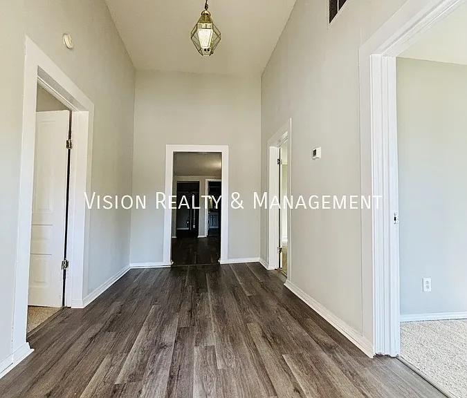302 Mandeville Ave — Photo 7