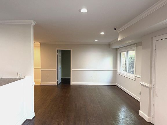 3rd image of 3732 Bel Pre Rd APT 2