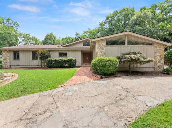 5672 High Harbor Ct, Gainesville, GA 30504