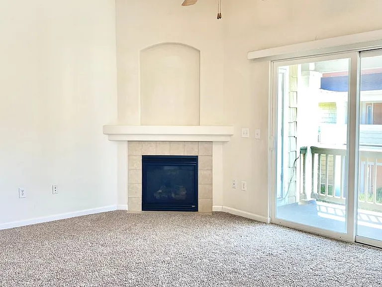 4775 Hahns Peak Dr #204 — Photo 4