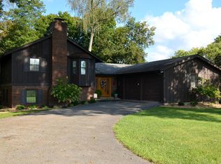 215 Wigwam Rd, Horse Cave, KY 42749