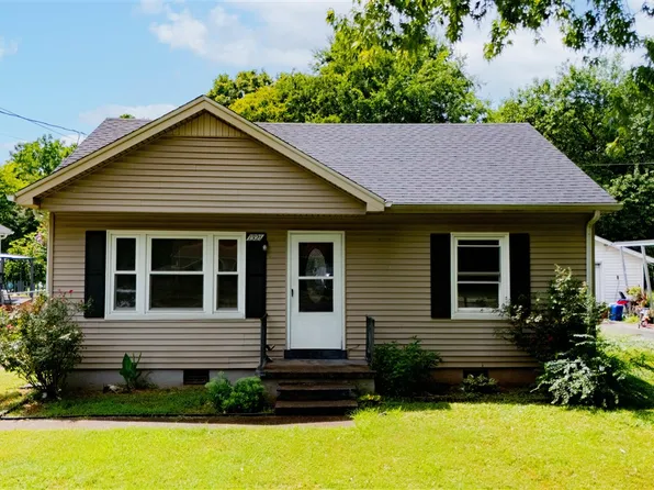 1321 Collegeview Dr, Bowling Green, KY 42101