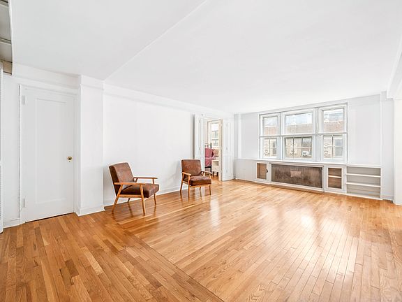 3rd image of 155 E 49th St #10A