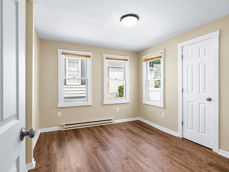 162 W Main St #A — Photo 6