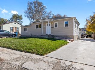 60 Maple Ln, Pleasant Grove, UT 84062