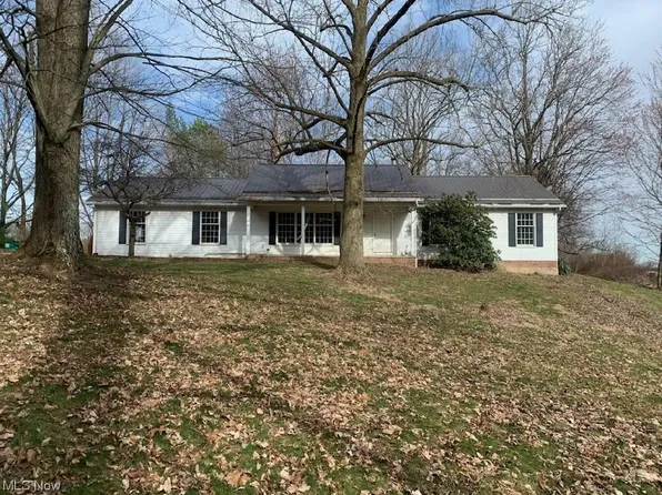 3997 Winchell Rd, Mantua, OH 44255