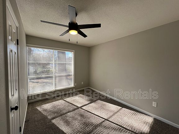 3rd image of 2225 Willow Wood Ave