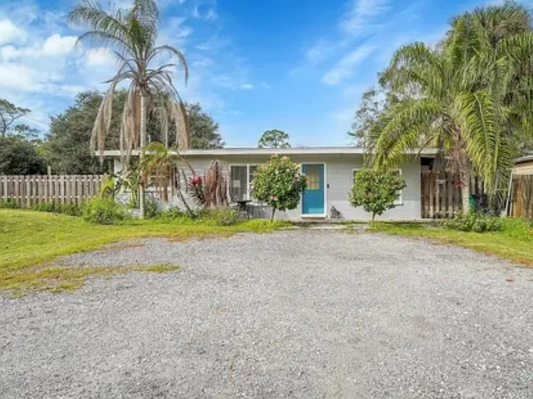713 S Jenkins Rd — Photo 1