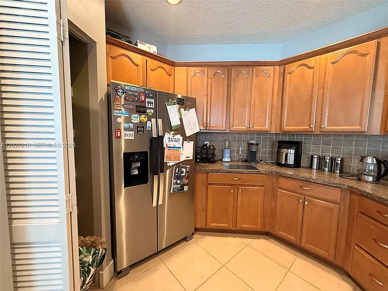 300 Cameron Dr — Photo 13