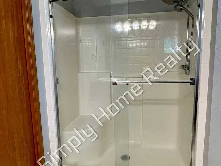 4520 Freemont St NE — Photo 20