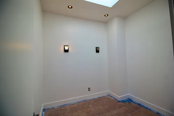 Rented by Hagstrom Management Inc | media 17