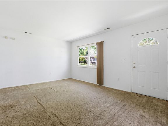 5th image of 21943 E Churchill Dr