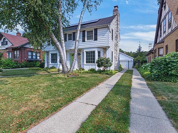 3rd image of 2126 Oaklawn Ave