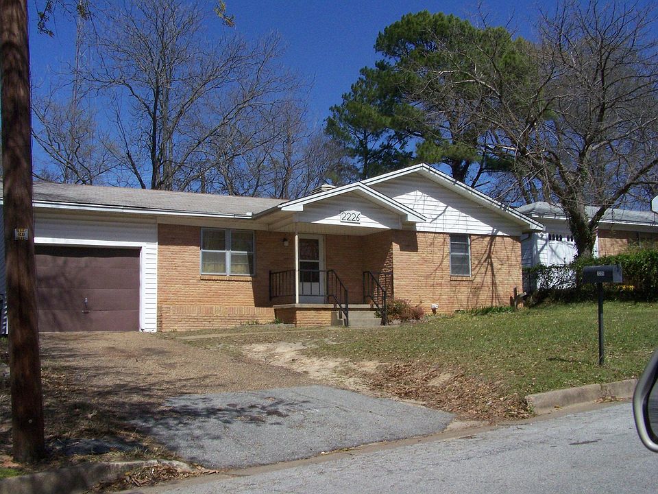 1st image of 2226 Plume Dr