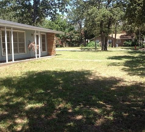 3rd image of 311 Calhoun Dr