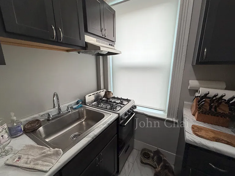 15 Royce Rd #31 — Photo 8