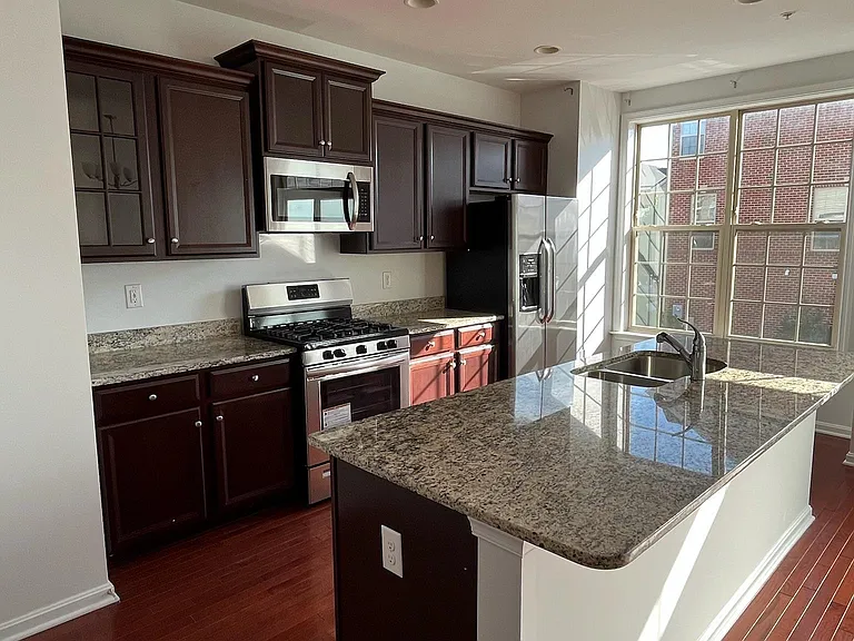 9507 Smithview Pl — Photo 16