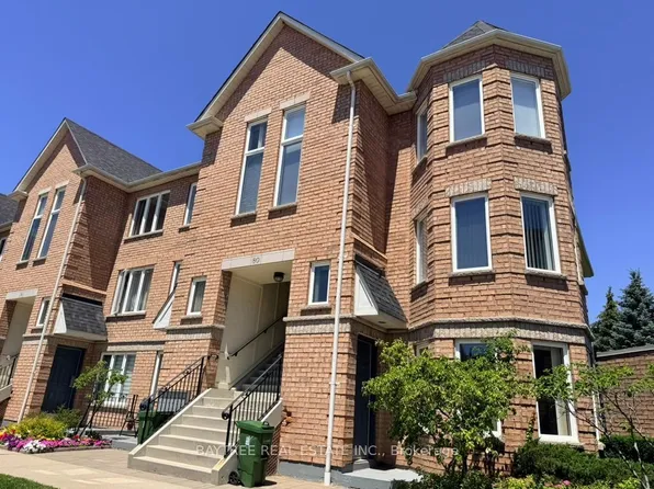 80 Aerodrome Cres #102, Toronto, ON M4G 4J1