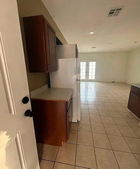 2nd view kitchen