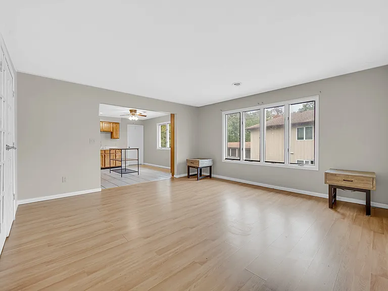 1548 Autumn Dr — Photo 5